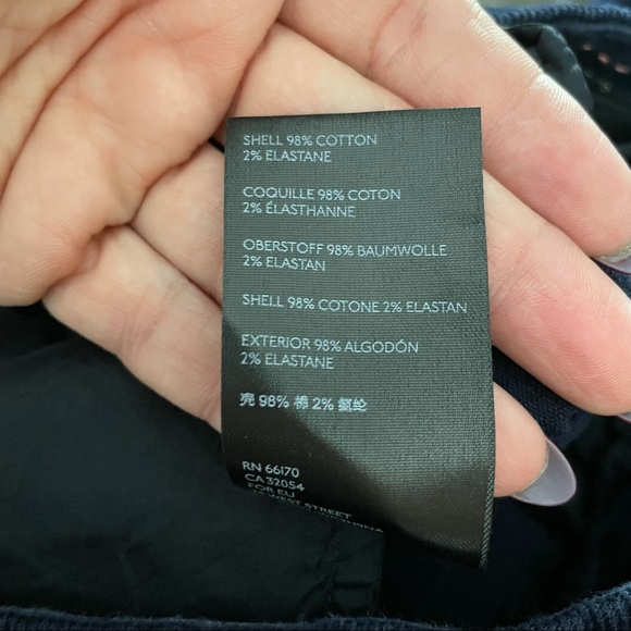 ANTHROPOLOGIE Essential Collection Navy Corduroy Ankle Crop Size 6 - Picture 9 of 10